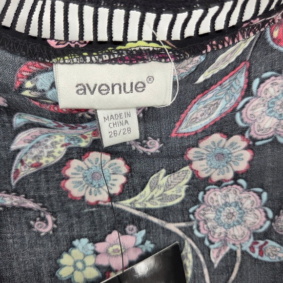 Avenue Bohemian Print Top 26/28 Black Paisley Daisy Lace Trim Bell Sleeve Boho - Picture 4 of 8